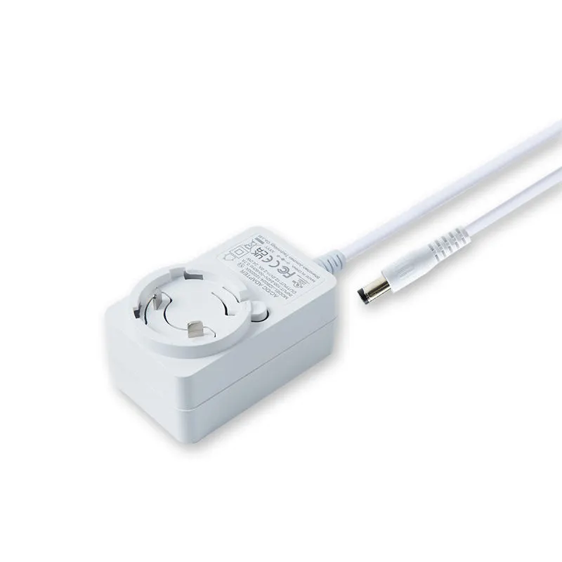 12V 2A vyměnitelný napájecí adaptér