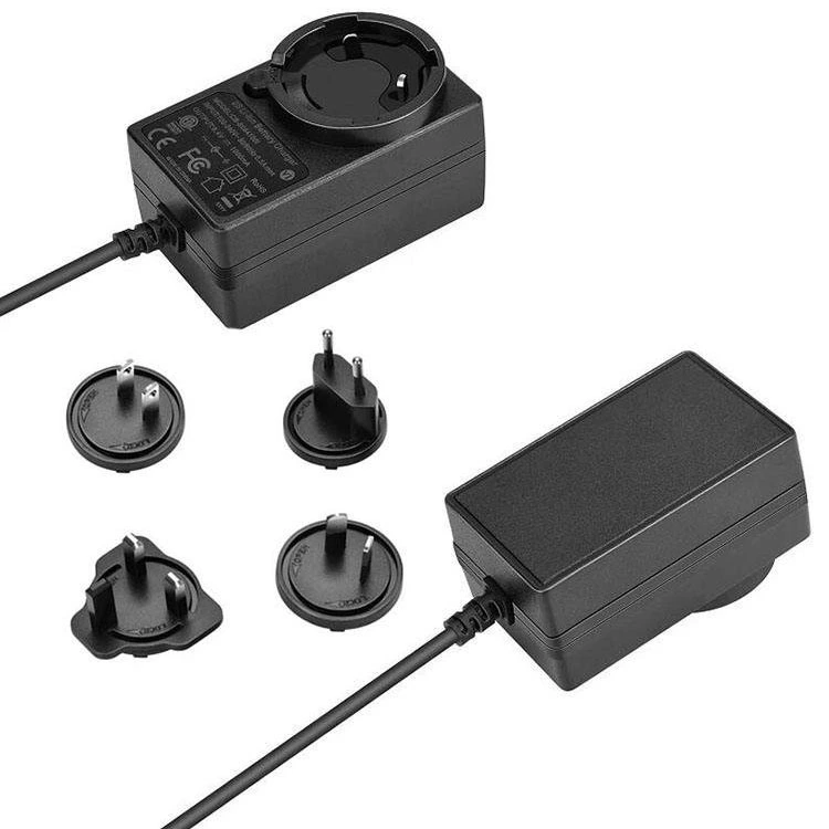 12V 2A výměnný napájecí adaptér