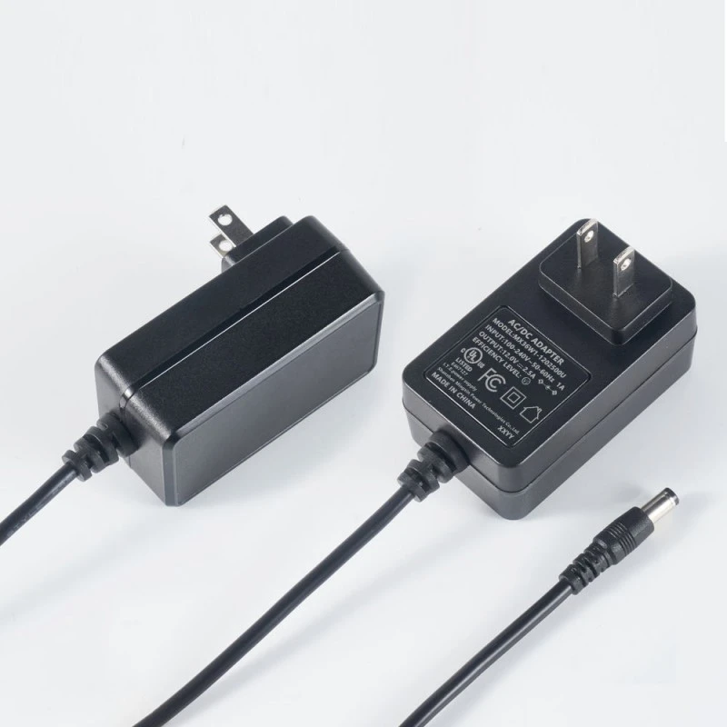 12V 2,5A 30W napájecí adaptér pro montáž na stěnu uvedený v seznamu UL